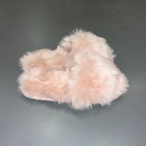 RH Teen “Kashmir Faux Fur slides” - Picture 2 of 6